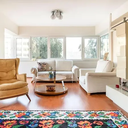 Enfes Deniz Manzarali Ozel Daire Izmir